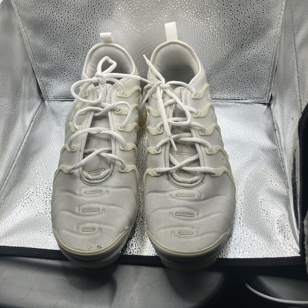 Size 13 uk12 -men running  Nike Air VaporMax Plus White sneakers